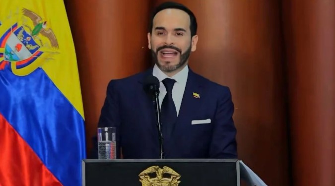 Cortesía